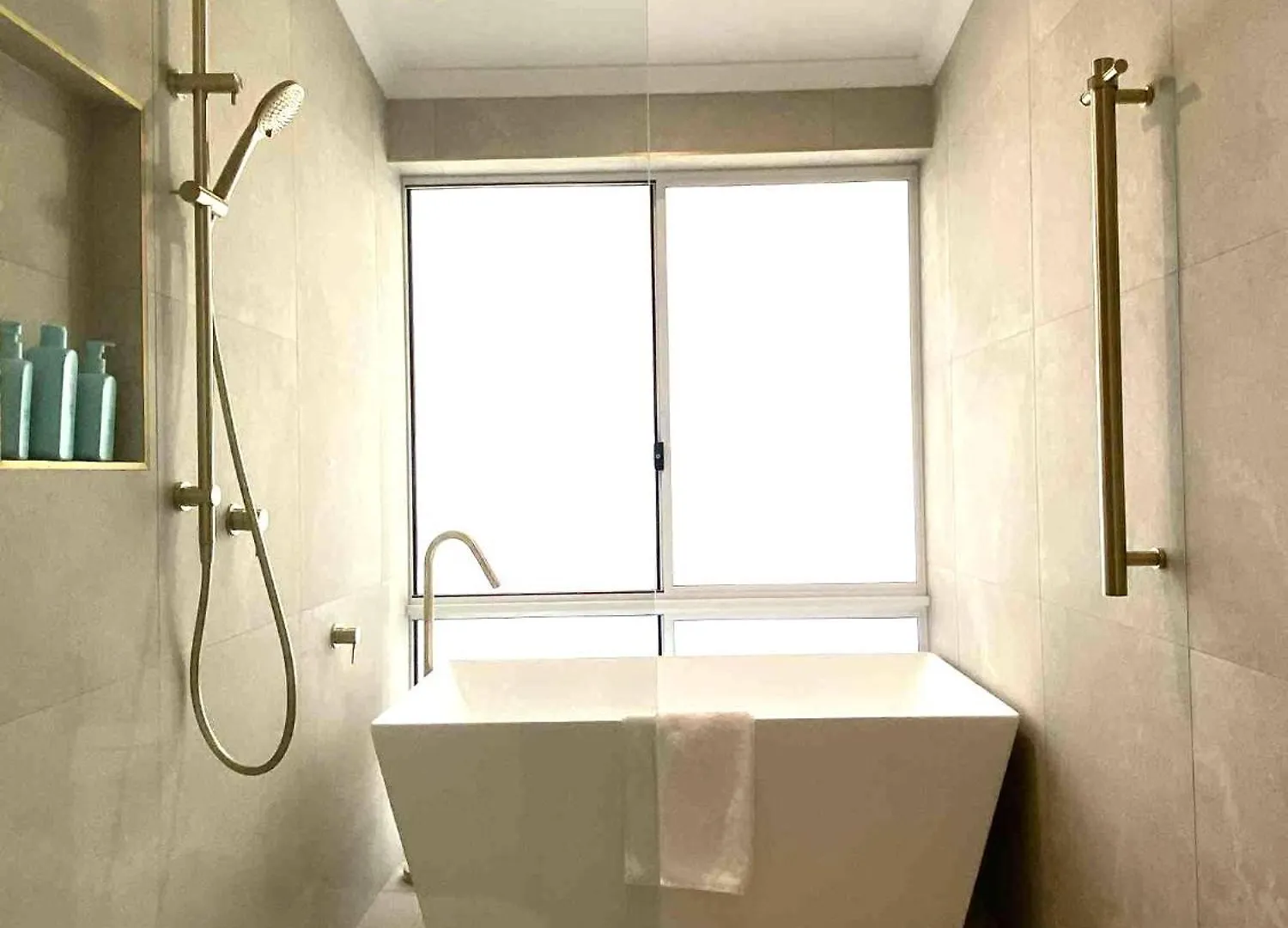 Perfection In Pallarenda With Pool & Studio Apt 0*,